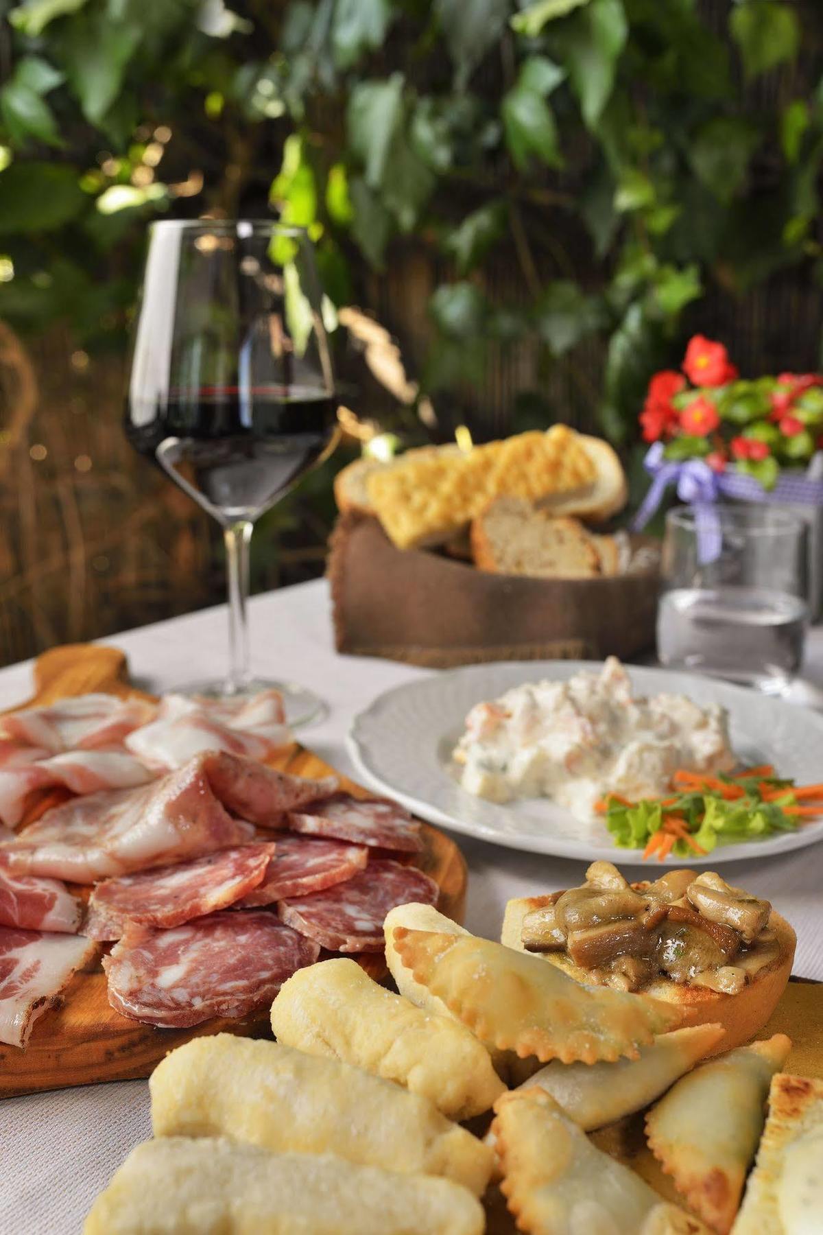 Mattarana Antica Locanda Luigina מראה חיצוני תמונה