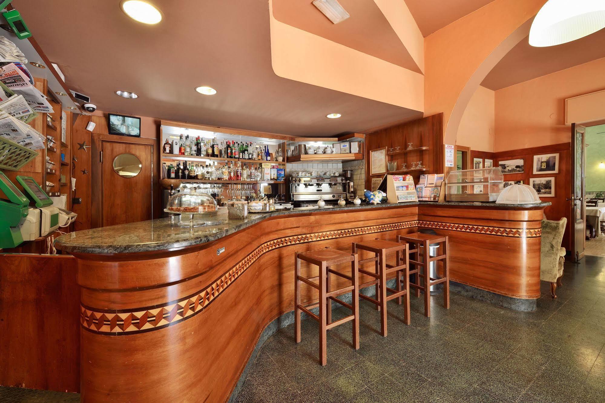 Mattarana Antica Locanda Luigina מראה חיצוני תמונה